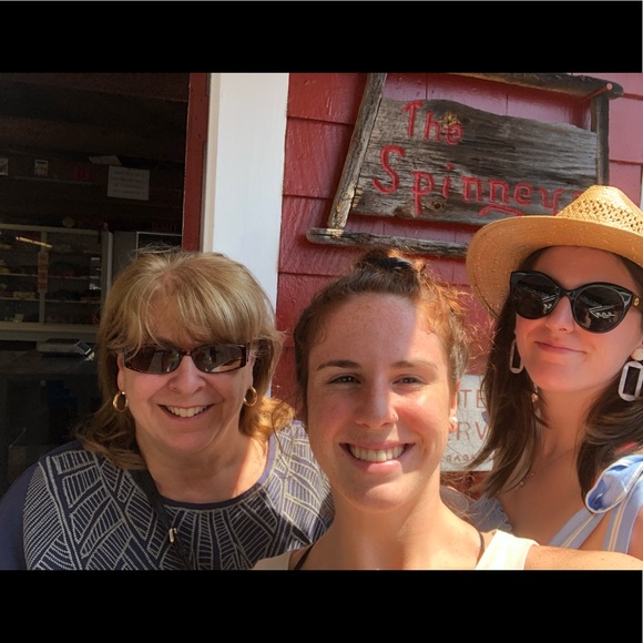 Meet your Posher, Valarie - Picture 1 of 1